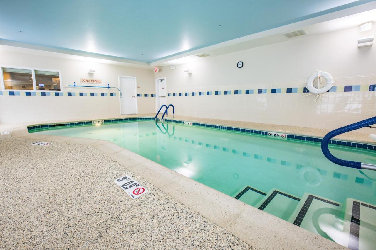 Towneplace Suites By Marriott Gilford Dış mekan fotoğraf