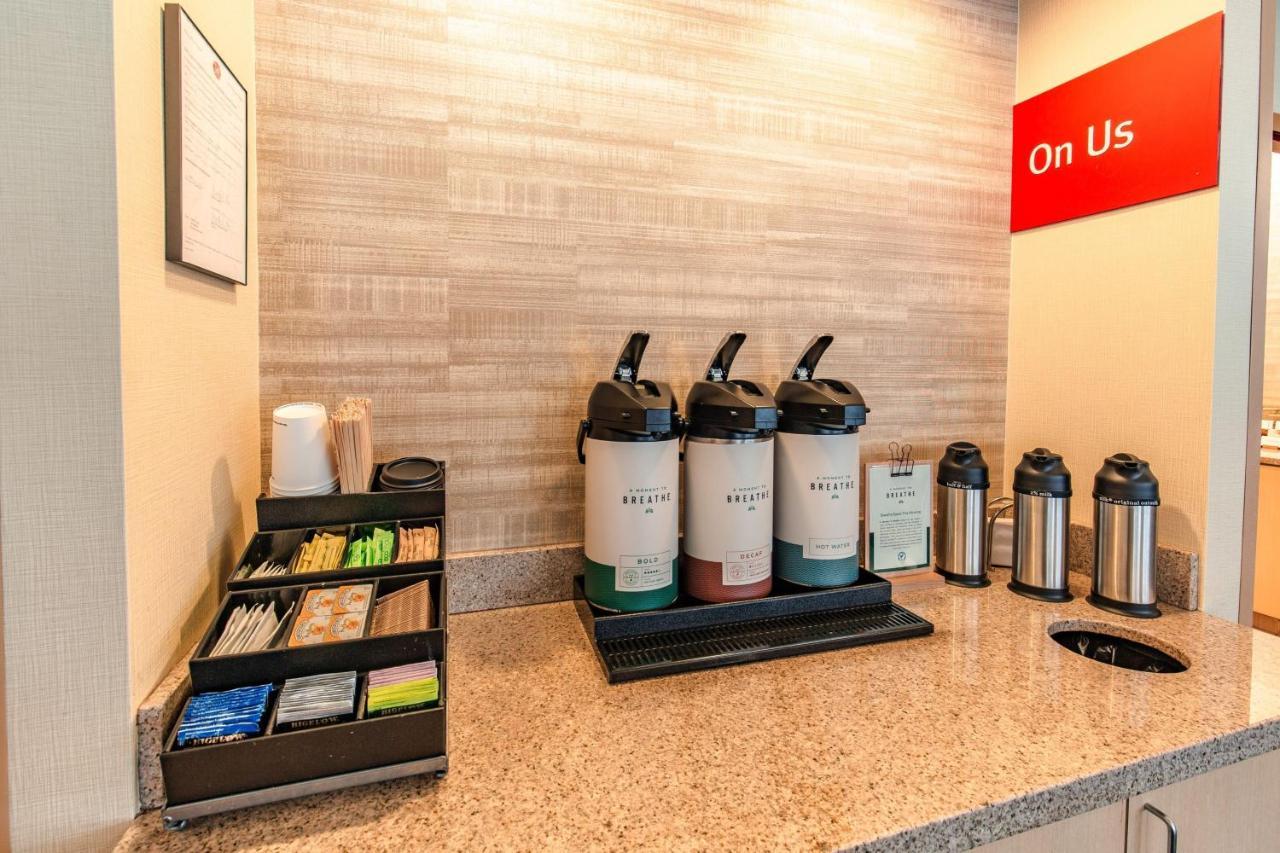 Towneplace Suites By Marriott Gilford Dış mekan fotoğraf