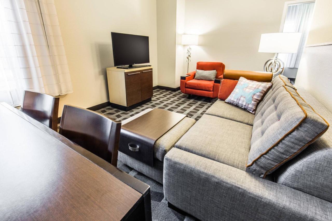 Towneplace Suites By Marriott Gilford Dış mekan fotoğraf