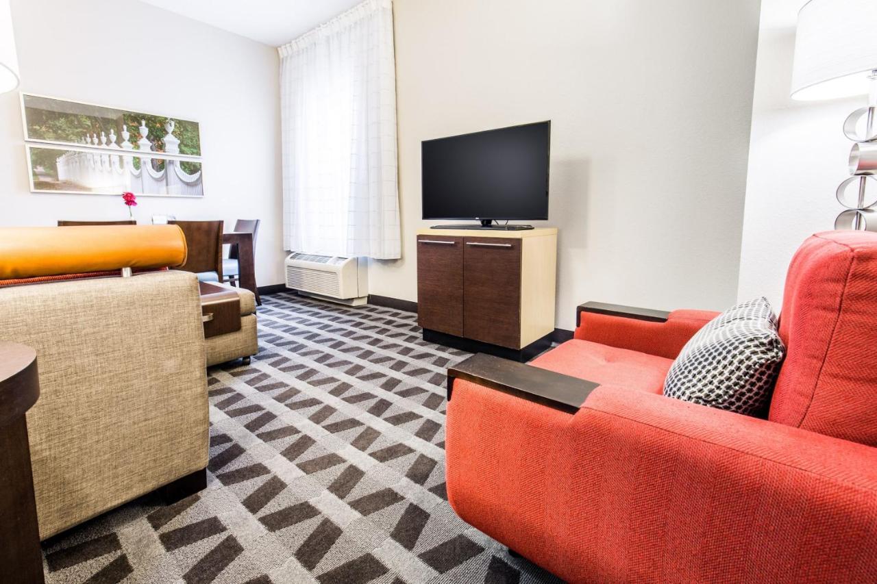 Towneplace Suites By Marriott Gilford Dış mekan fotoğraf