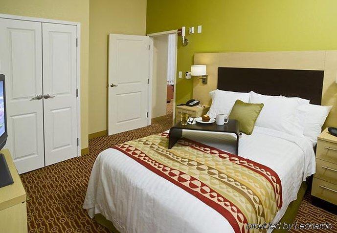 Towneplace Suites By Marriott Gilford Oda fotoğraf