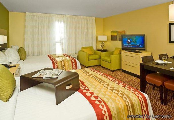 Towneplace Suites By Marriott Gilford Oda fotoğraf