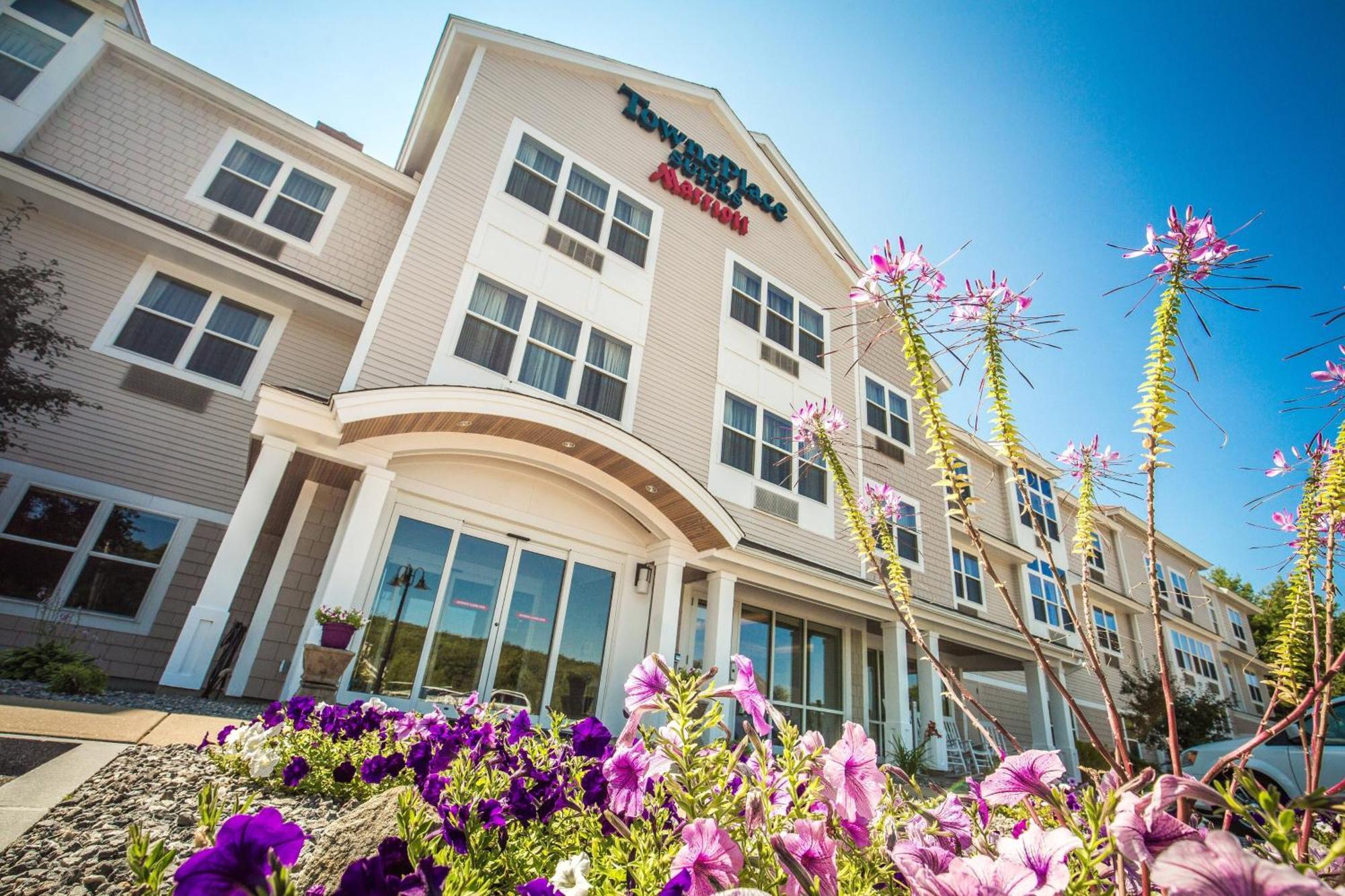 Towneplace Suites By Marriott Gilford Dış mekan fotoğraf