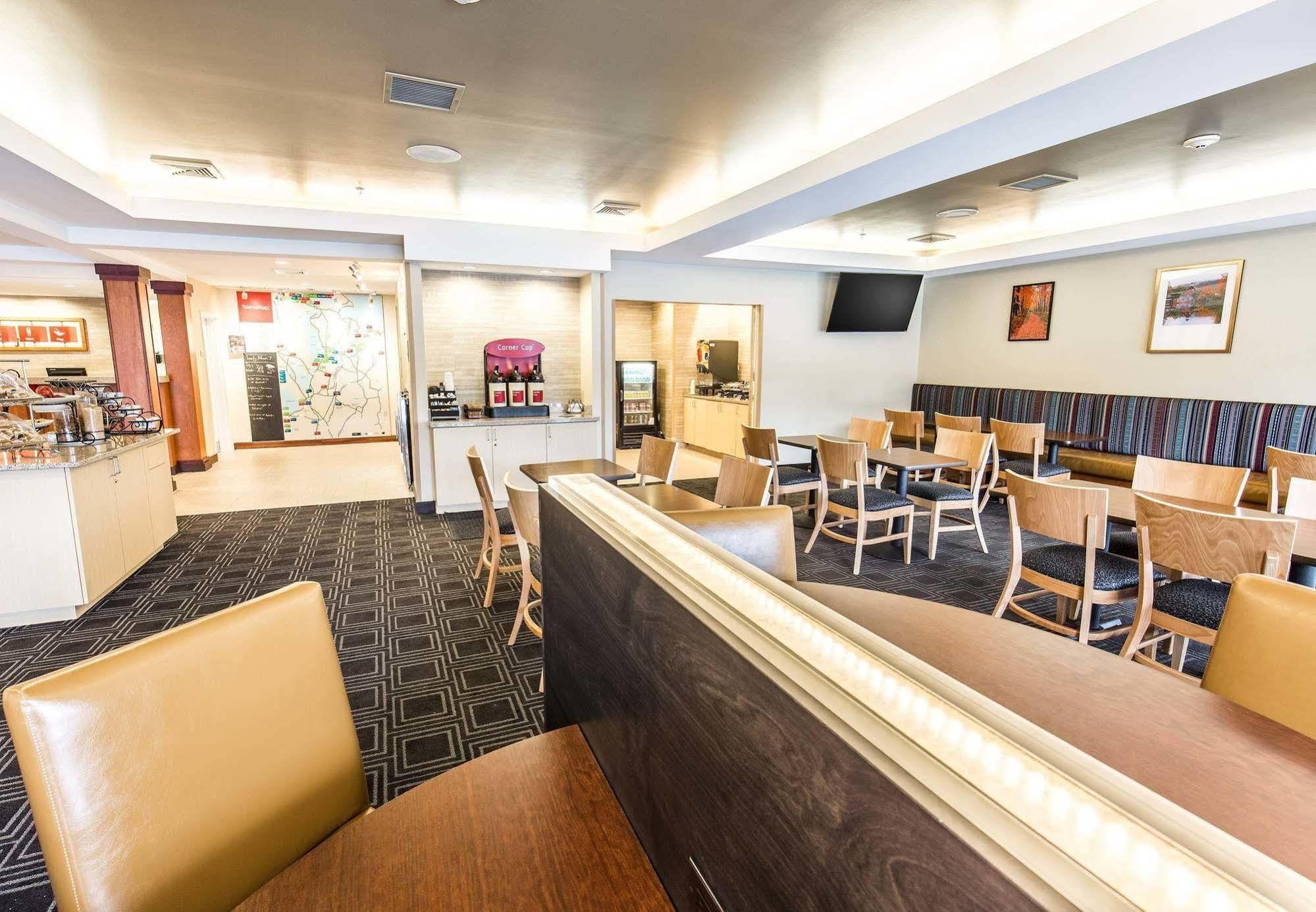 Towneplace Suites By Marriott Gilford Dış mekan fotoğraf