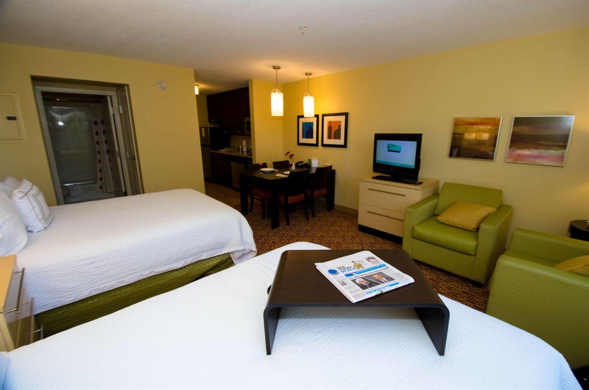Towneplace Suites By Marriott Gilford Dış mekan fotoğraf